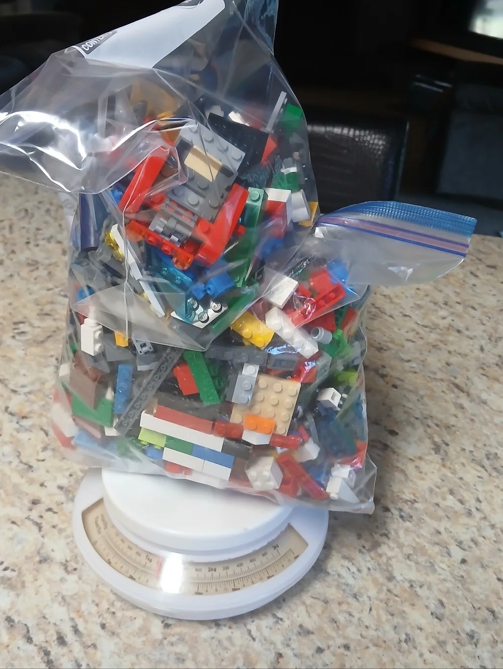 Legos Assorted Mix Over 2.5# & 2 Baseplates - Picture 4 of 16